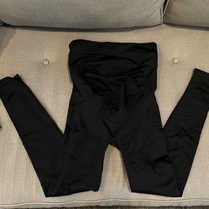 Blanqi Maternity Leggings. Black. Size small